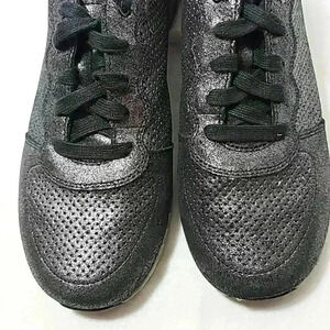 Dansko womens leather sneakers sz 40 US 9.5 metallic grey  lace-up